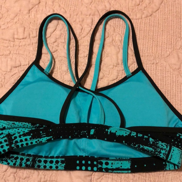 NWOT Reebok Sports Bra - Picture 3 of 3